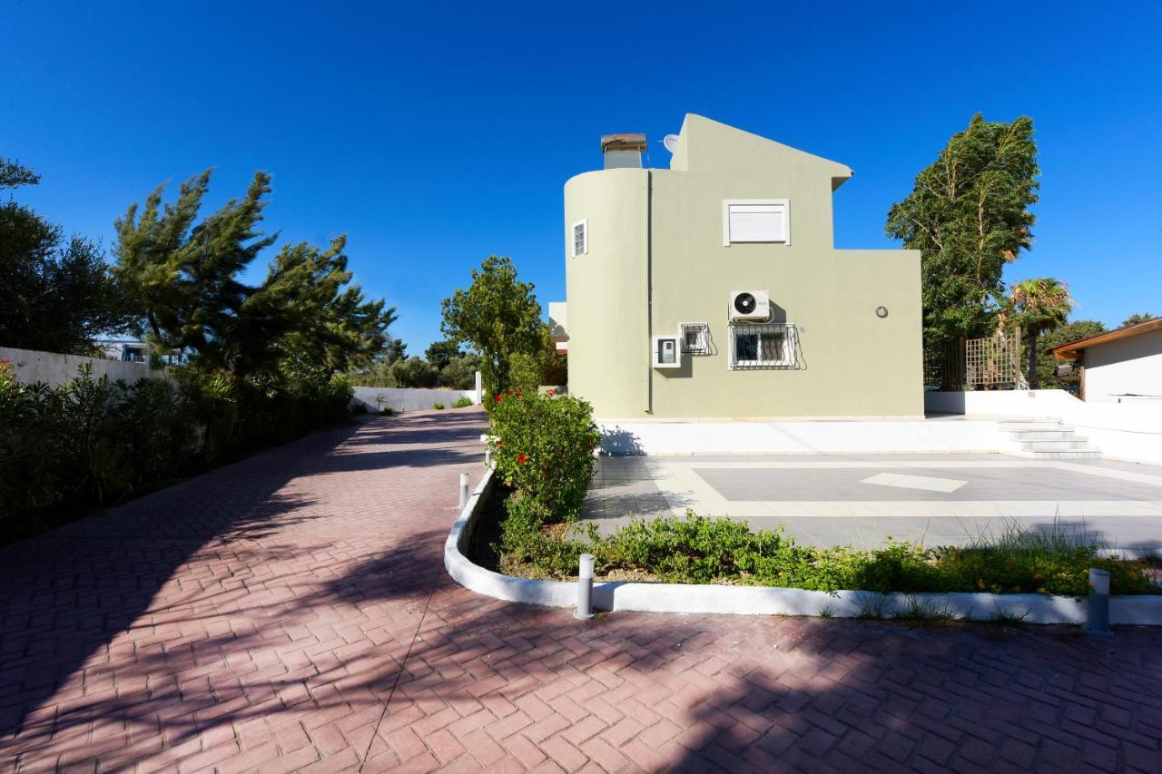 Villa Irilena - 4Bdr Beach House Gennadi Exterior photo
